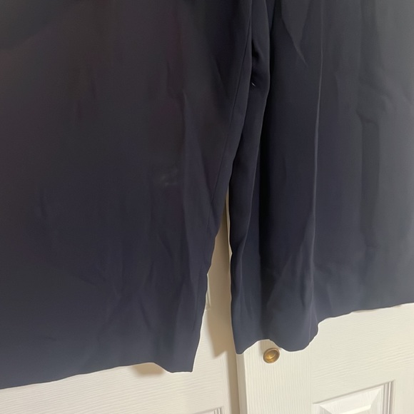 Club Monaco Pleated Wide Leg Cropped Pants - Picture 5 of 8